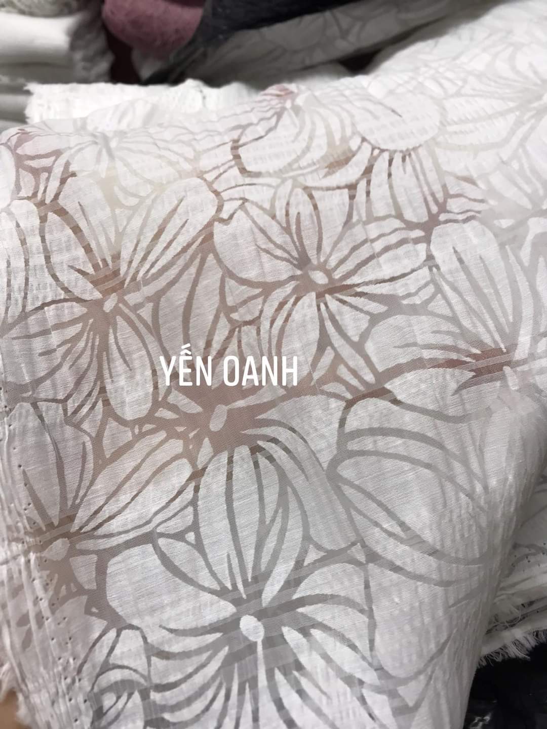 Vải tơ thô mềm hơi giãn màu trắng