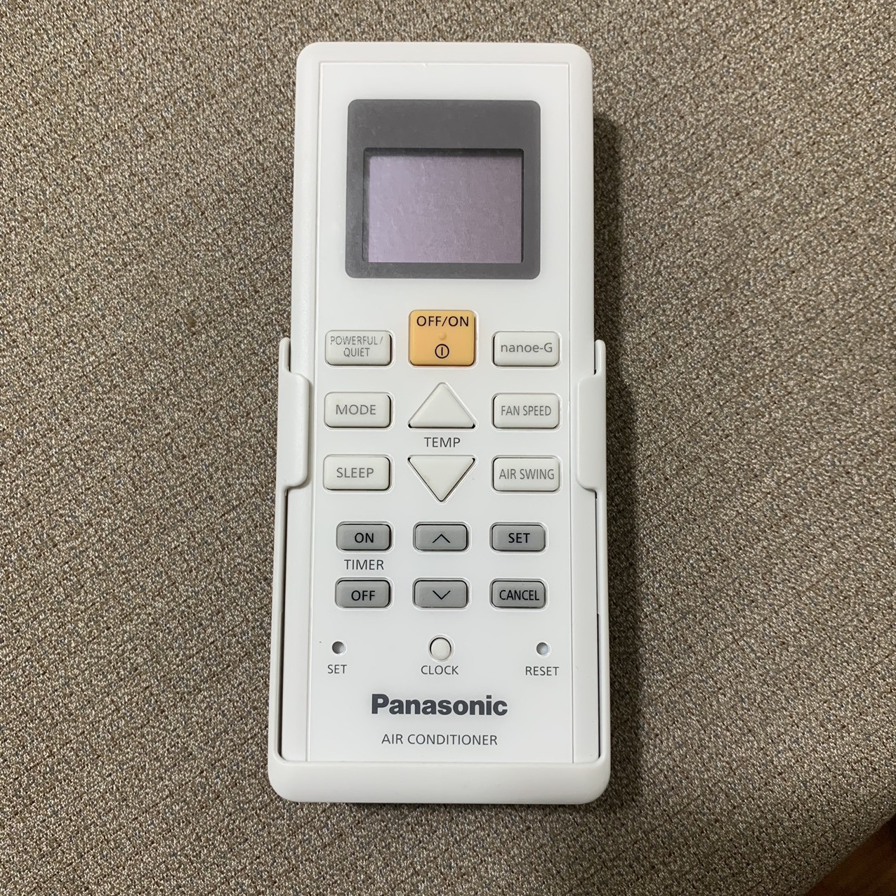 Điều khiển điều hoà Panasonic chính hãng, kèm đế, remote máy lạnh panasonic 1 chiều, 2 chiều hàng zin theo máy, mới 100%