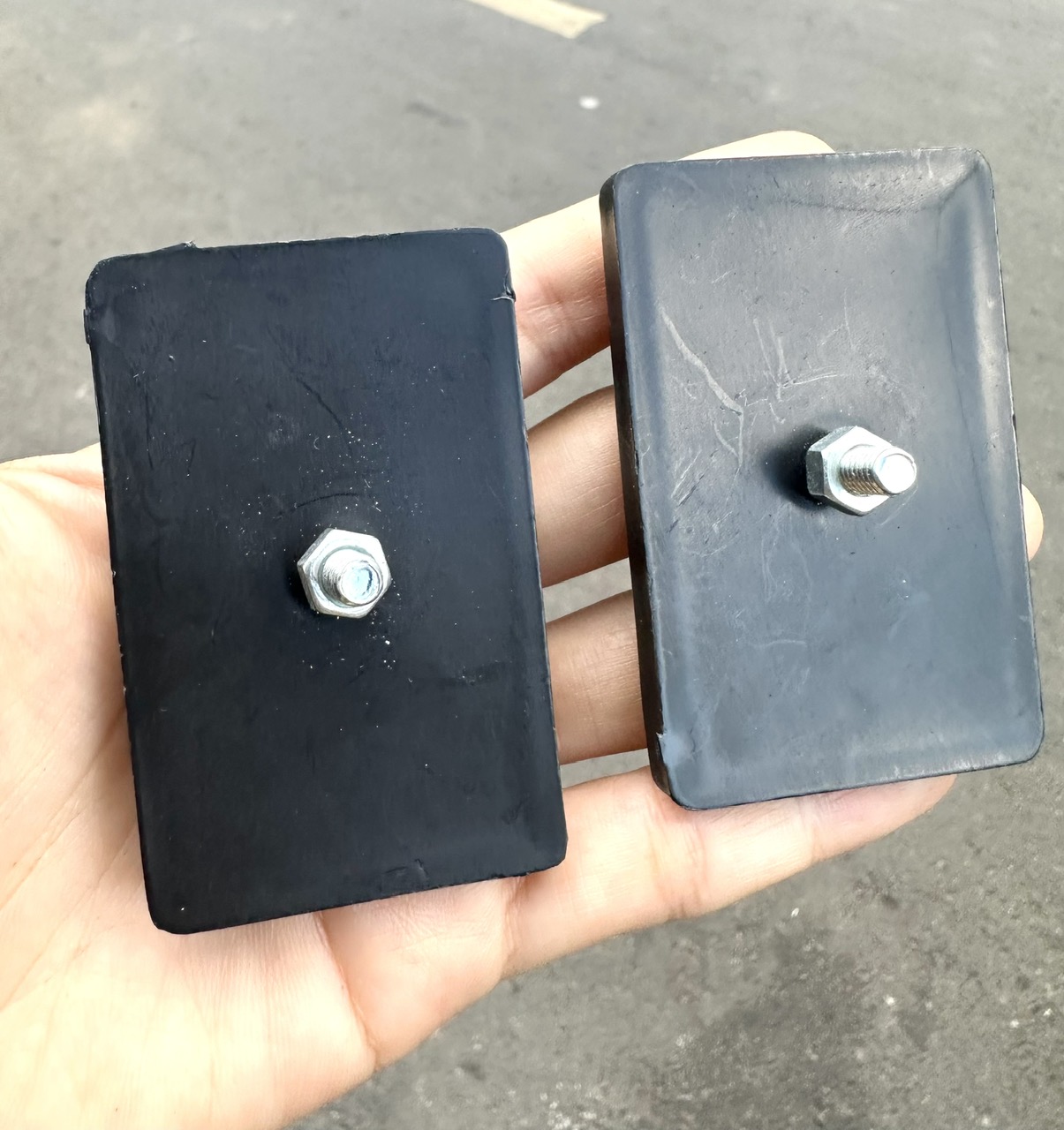 CẶP MẮT MÈO PHẢN QUANG XE MAX ( 1 CẶP )