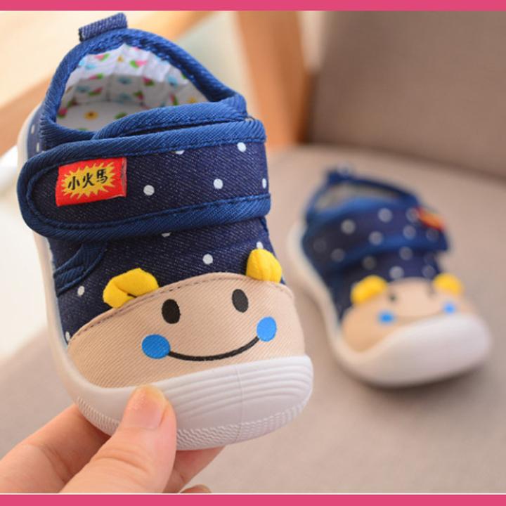 GIÀY TẬP ĐI CHO BÉ TRAI, BÉ GÁI CHUỘT KITTY