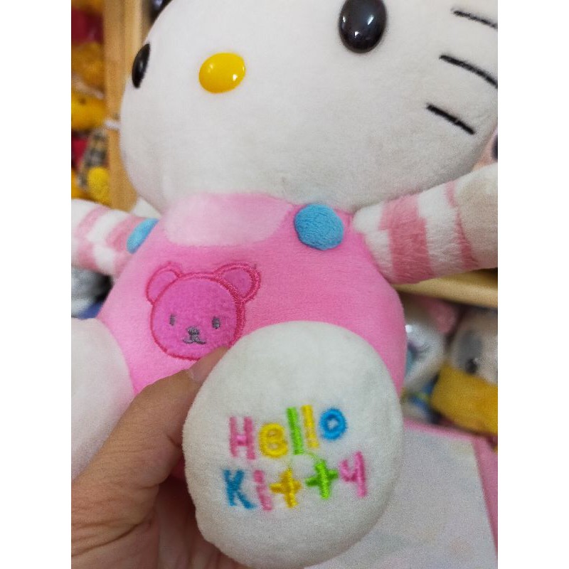 [HCM]Cặp Mèo Kitty Mặc Yếm Hồng Mới 99%