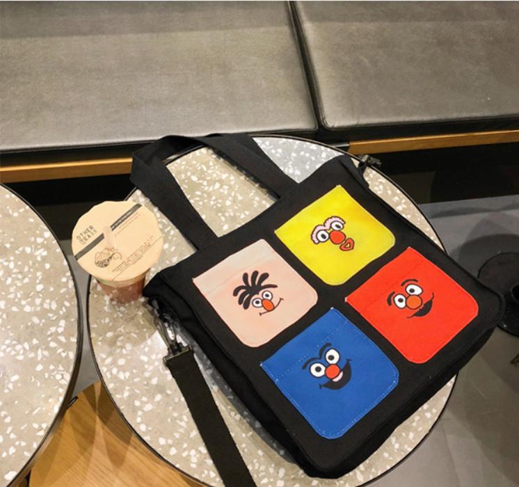 TÚI TOTE VẢI ĐEO CHÉO HAI KIỂU EMOTION
