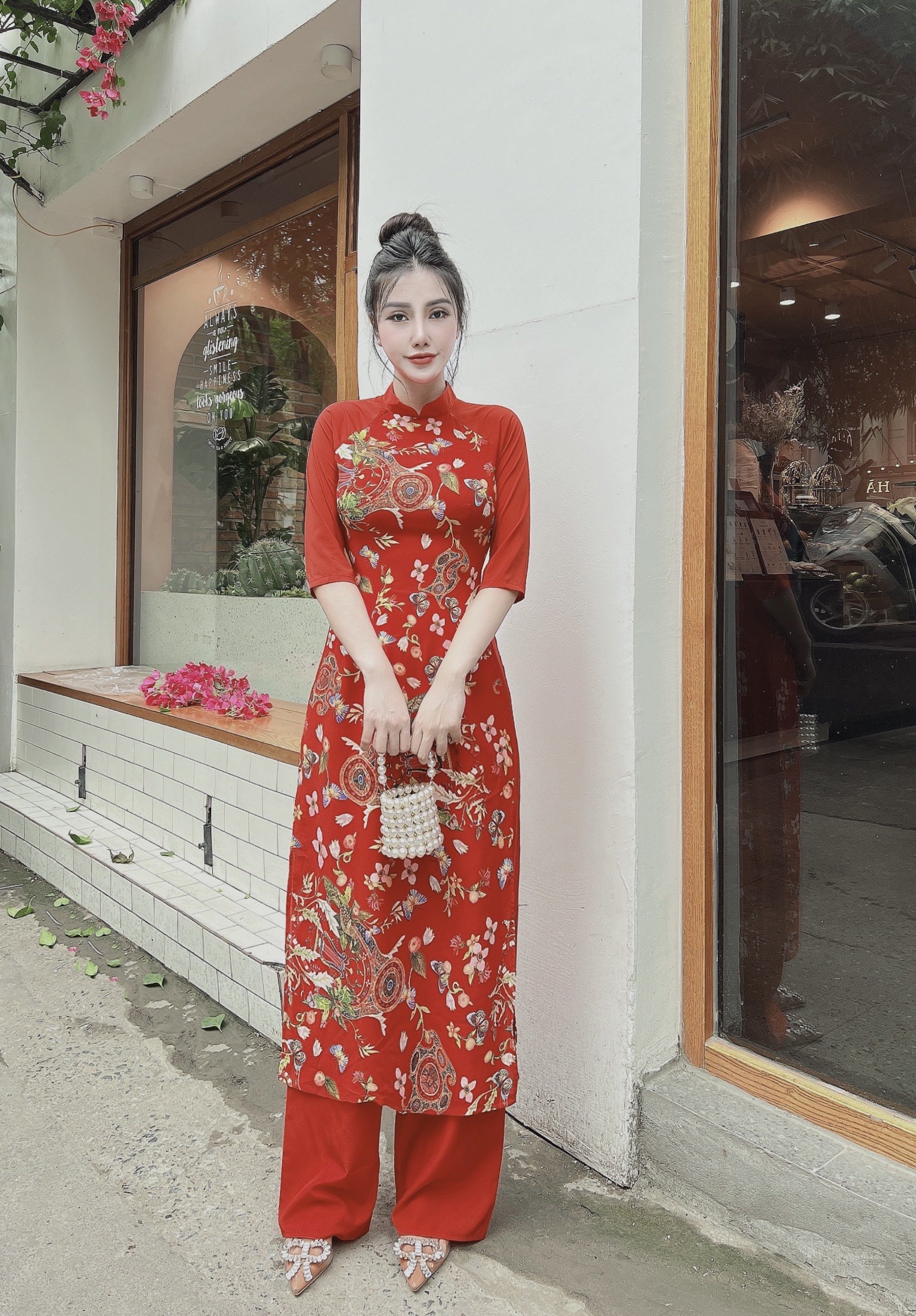 [4.4 Hoàn tiền 15%]Áo dài tay phối họa tiết hoa-AD19
