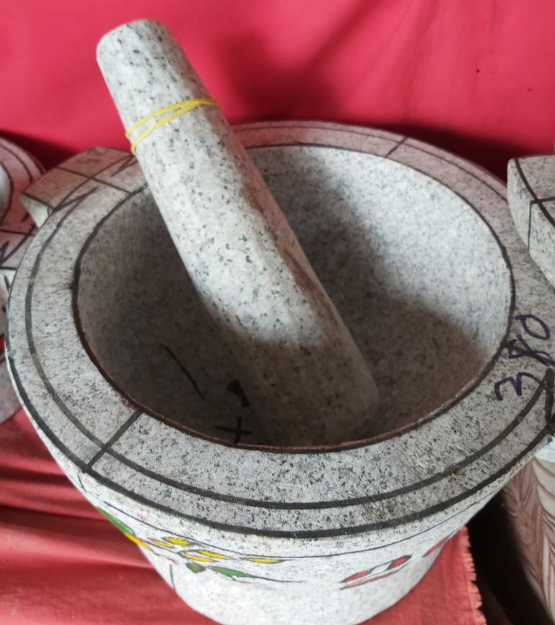 Cối đá đường kính 25 cm +  chày