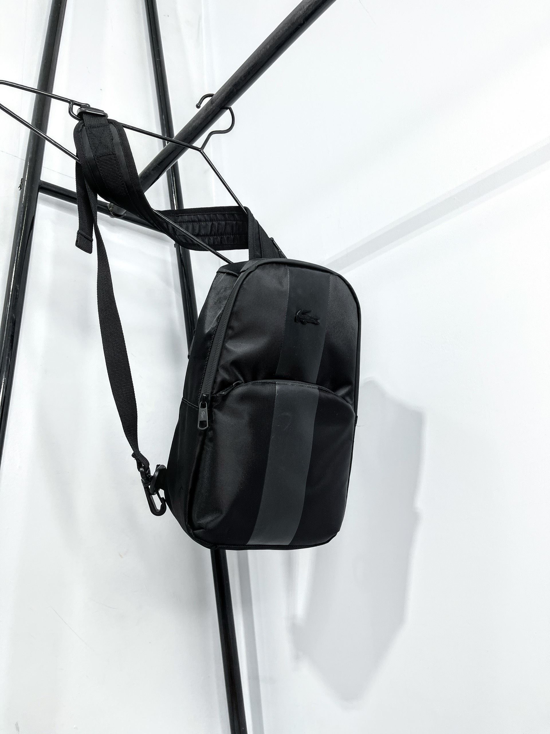 Túi đeo chéo, đeo ngực Lacos Black