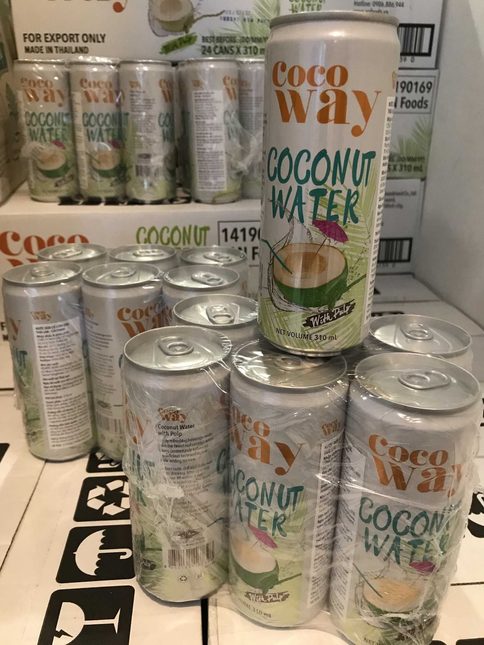 Lốc 6 lon nước dừa có cơm dừa Thái Lan Cocoway lon 310ml