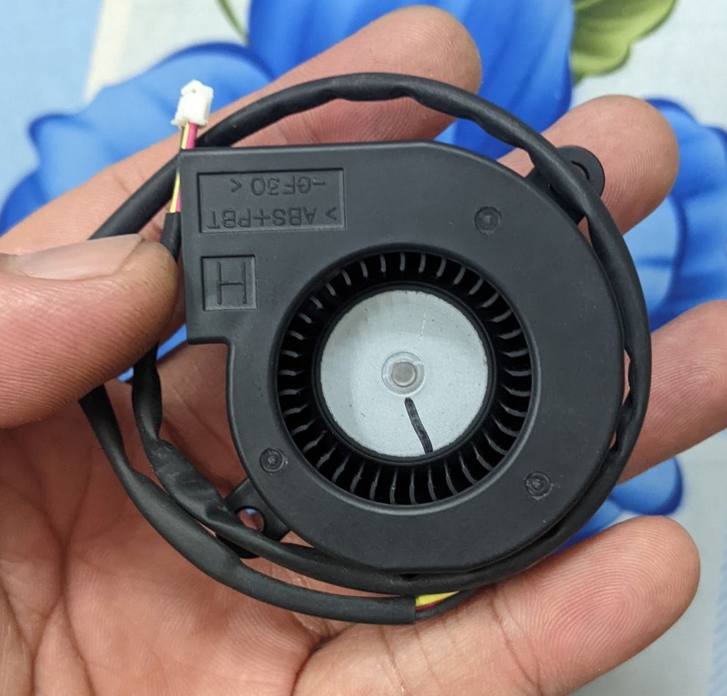 Quạt sò Nidec Servo 48x48x25mm 12v 0.23A