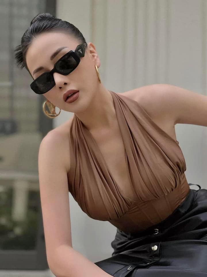 Kính mắt nữ thời trang kiểu dáng thời thượng sang chảnh