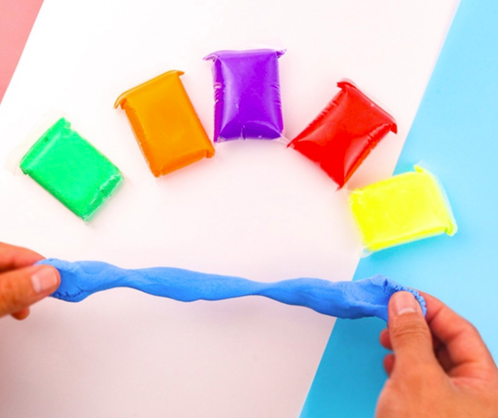 Đất sét, đất nặn tự khô siêu nhẹ 12 màu an toàn. kèm dụng cụ