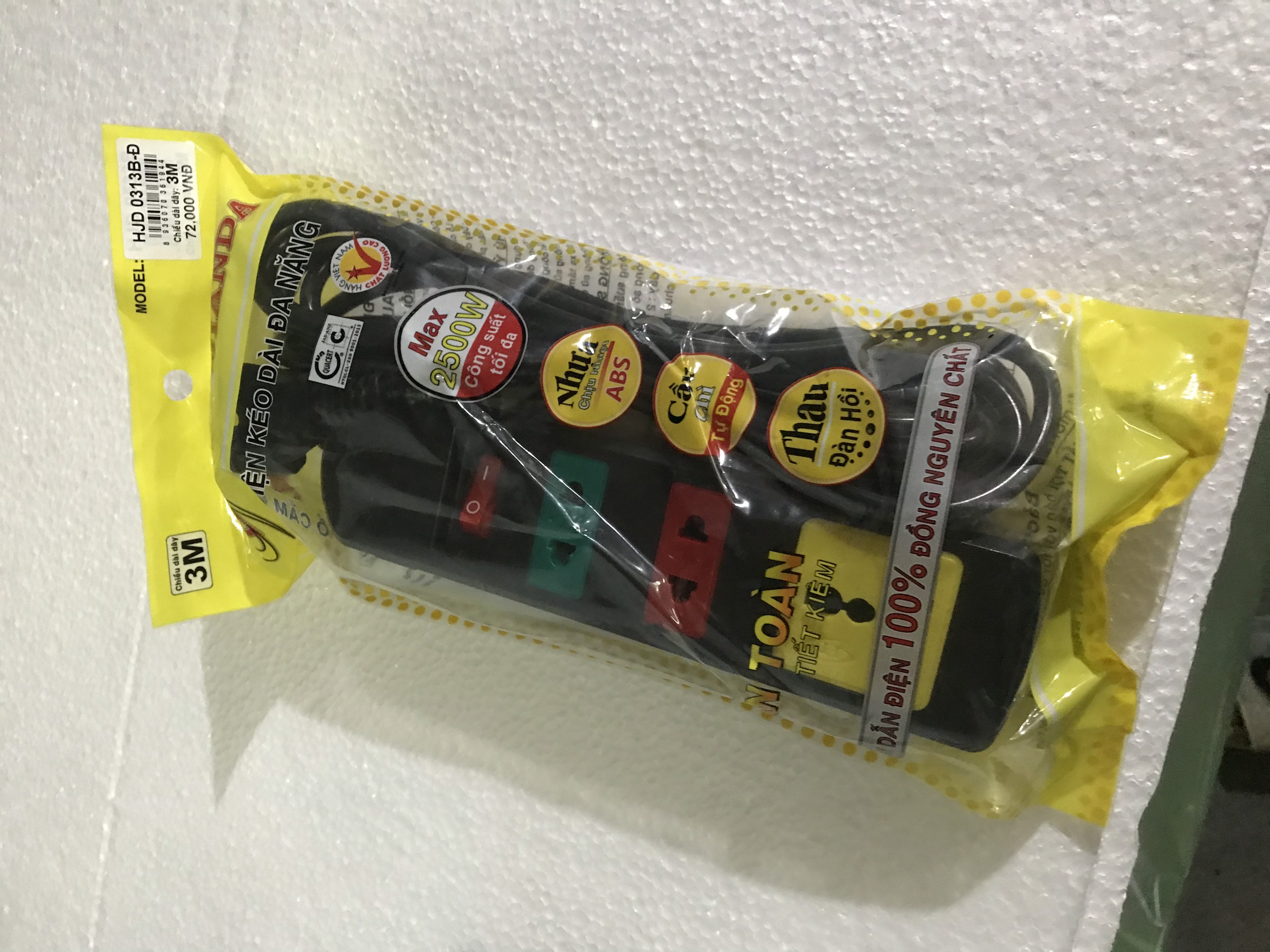 Ổ ĐIỆN 3 Ổ CẮM HONJIANDA HJD - 0313B ( ĐEN )
