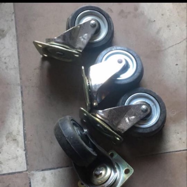 4 Bánh Xe Cao Su 8Cm - 4 Quay ( Giá 1 Bộ )