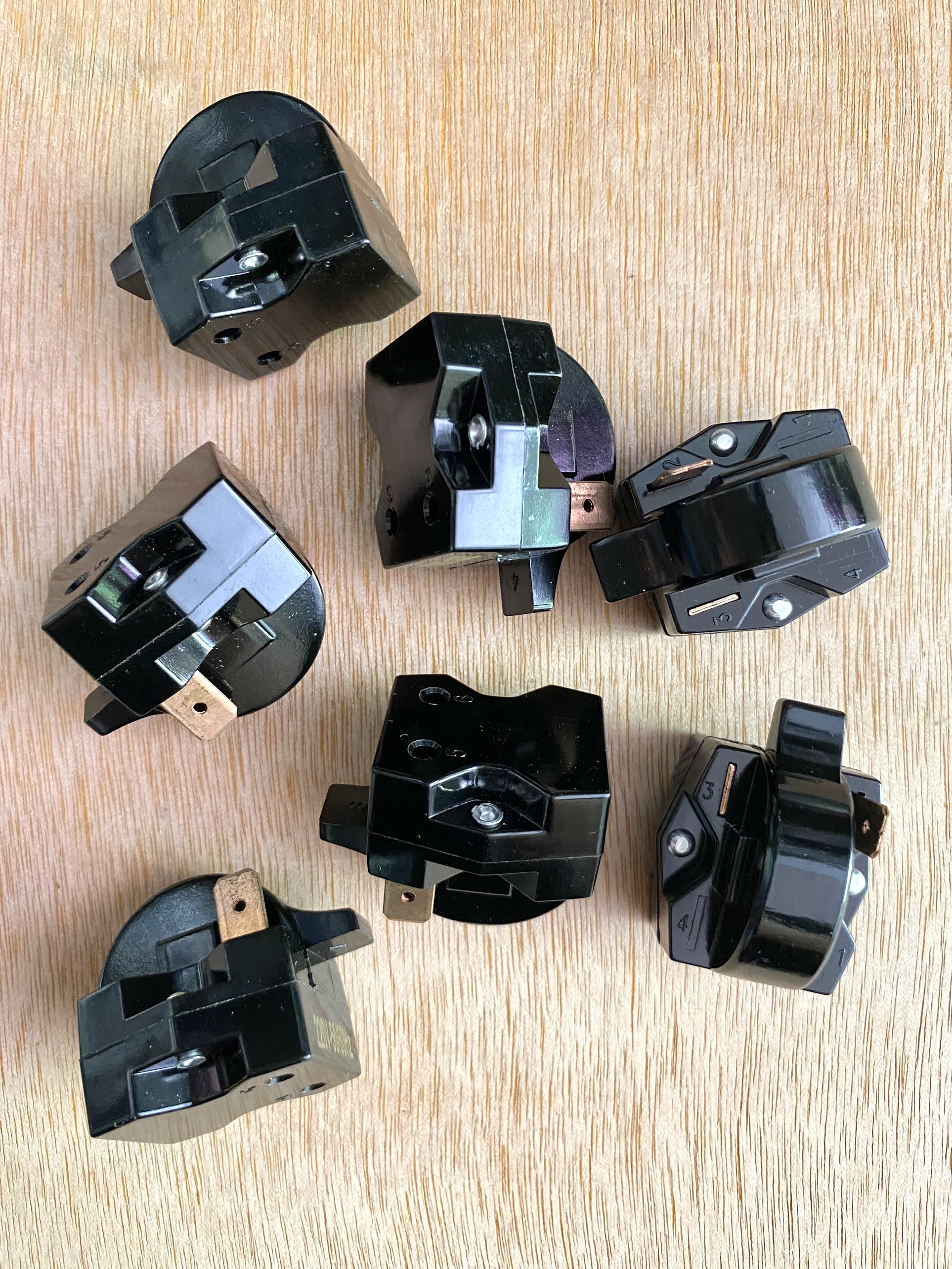 Relay Rơ le khởi động tủ lạnh 1/2/3/4 chân chất lượng