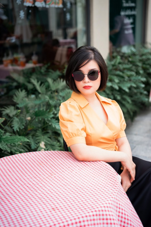 Áo croptop buộc dây eo CLARA MARE BLS4018