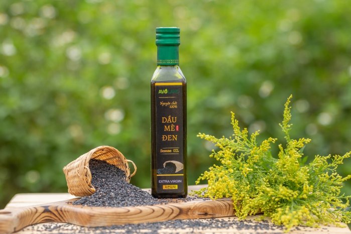Dầu mè đen Avoland Nguyên chất 100% - 250ml (ép ở nhiệt độ thấp, lưu giữ chất dinh dưỡng và mùi thơm đặc trưng)
