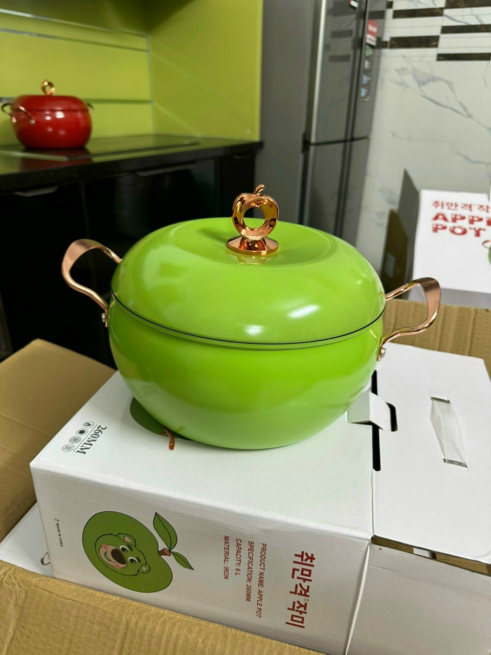 Nồi quả táo 26cm mới lạ