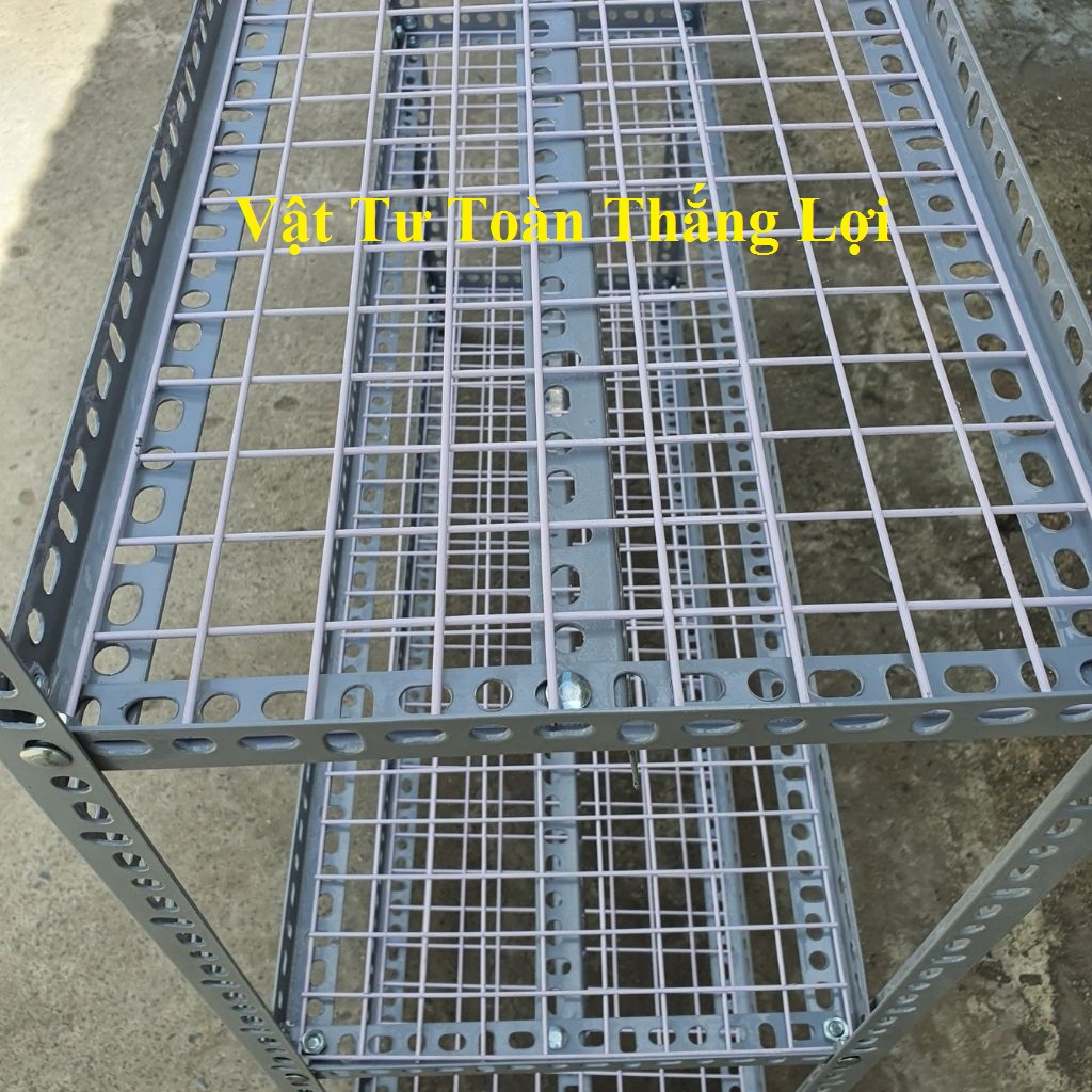 Kệ sắt V lỗ ( lưới sắt ô vuông) rộng 30cm x dài 80cm, cao từ 60cm đến 1.5m nhiều tầng