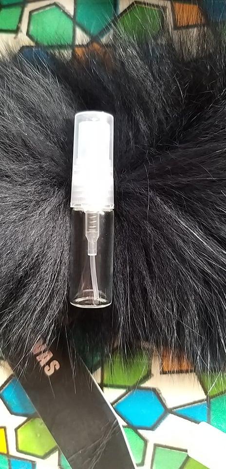10 LỌ NHỰA XỊT NƯỚC HOA MINI 3ML