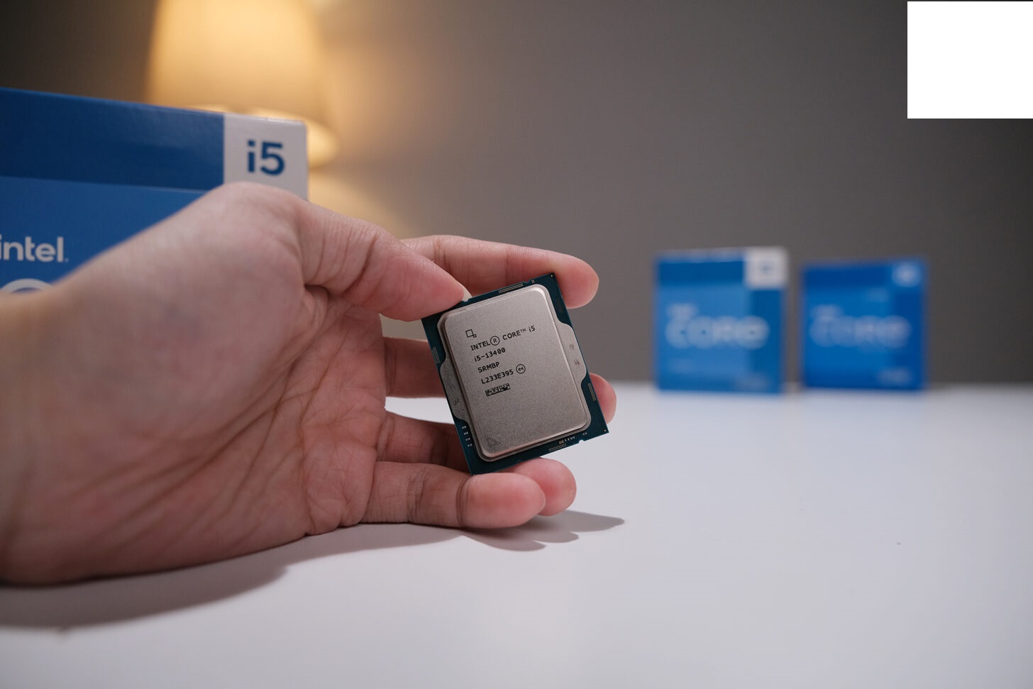 Bộ vi xử lý CPU Intel Core i5-13500 BOX nhập khẩu (Up to 4.80GHz, 14 Nhân 20 Luồng, 24M Cache, Socket LGA1700) BH 36TH