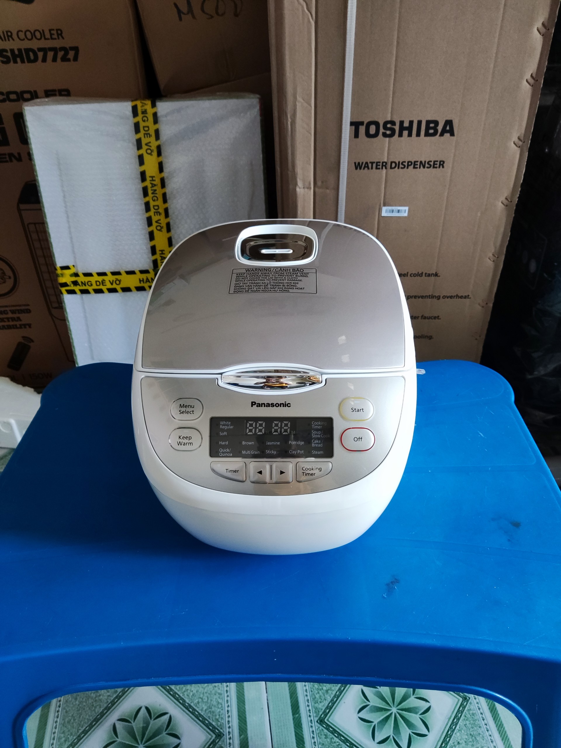 [HCM]Nồi cơm điện tử Panasonic 1.8 lít SR-CP188NRA