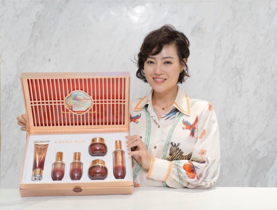 Bộ mỹ phẩm kayoko plus+ đỏ cao cấp 6in1