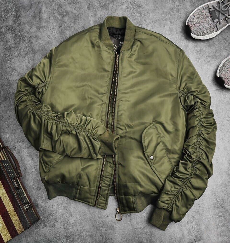 >> BÁO GIÁ ÁO KHOÁC BOMBER NAM KHÓA ĐỒNG 3 LỚP LÓT BÔNG DÁNG PILOT SÀNH ĐIỆU | Shopee Lazada Sendo Tiki mới nhất 27 Áo khoác nam nữ Pilot khóa đồng dáng Bomber trần bông cực ấm cho mùa đông lạnh giá