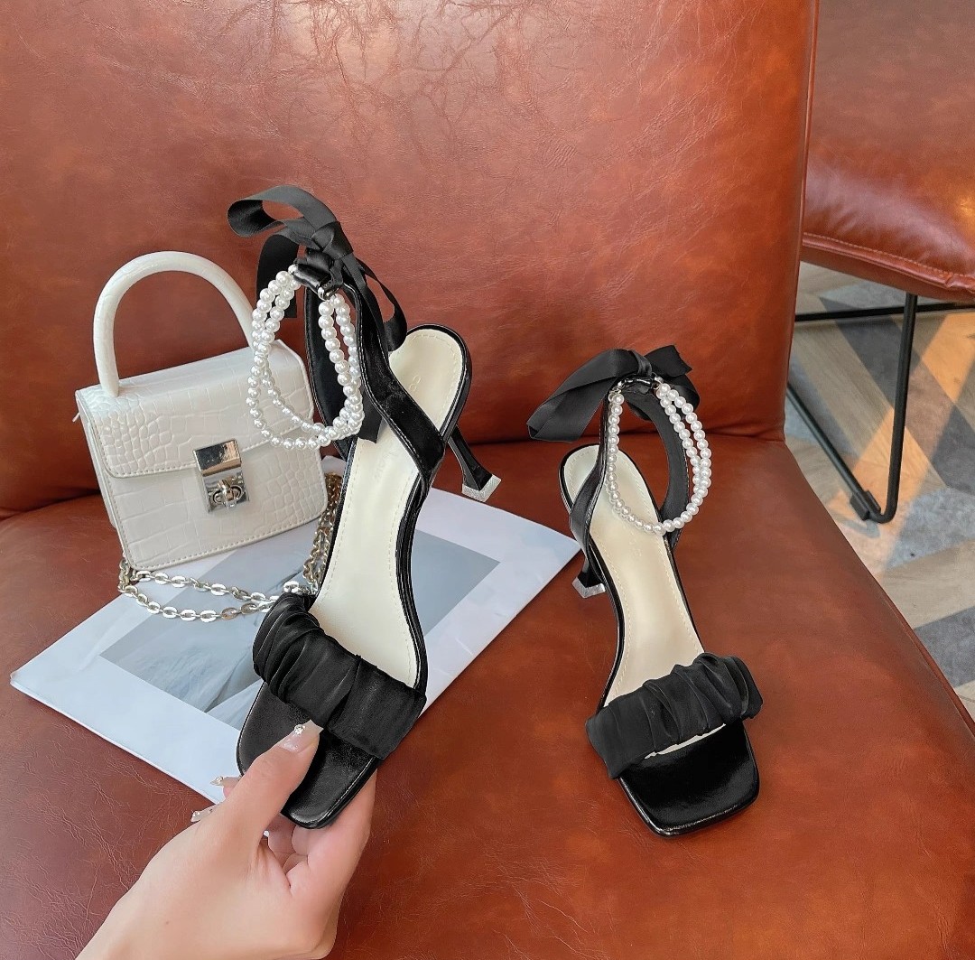 Sandal Cao Gót chuỗi ngọc 7 Phân
