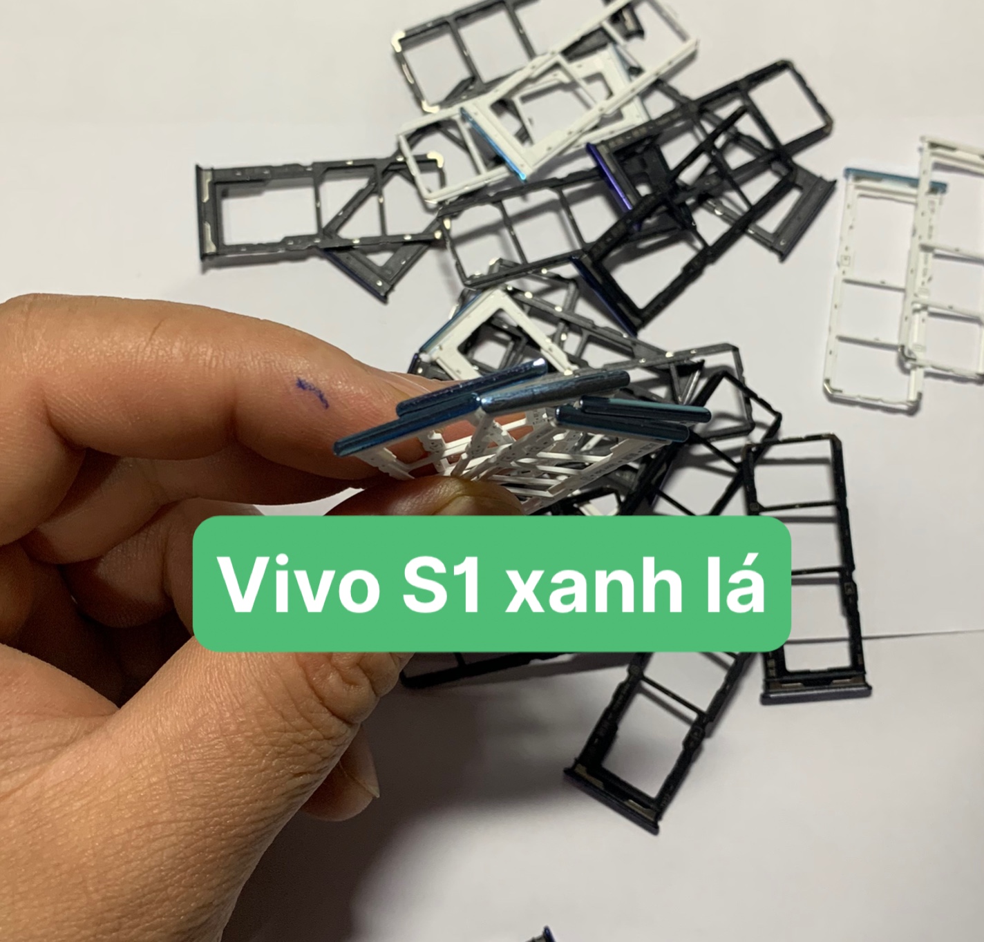 Khay sim vivo S1