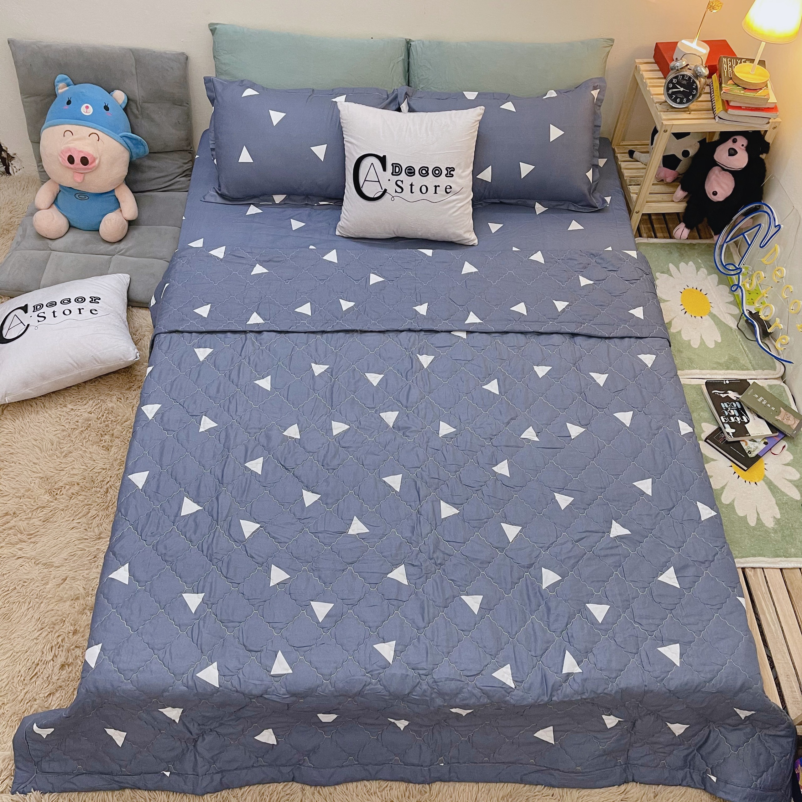 Bộ Chăn Ga Gối Cotton Poly Tam Giác Ghi, Chất Liệu Thoáng Mát , Kích Cỡ Đa Dạng , By. C.A Decor Store