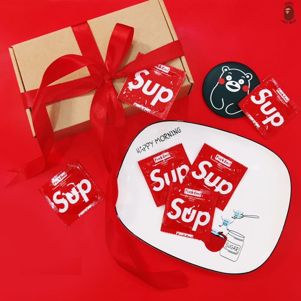 [DEAL QUÀ TẶNG] Khăn giấy ướt Supreme, Mastermind, Aape đội lốt 3 con sói Bape VN