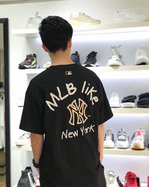 [YoloBoutique] ÁO THUN NY MLB LIKE UNISEX (ĐEN)