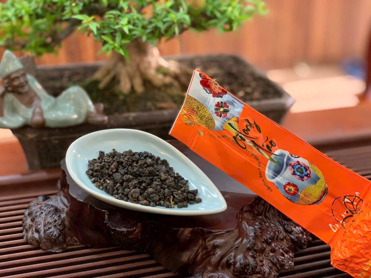 TRÀ Ô LONG LÃO - QUÀ TẶNG Ý NGHĨA - ORGANIC OOLONG TEA - 100g VIỆT LONG TRÀ