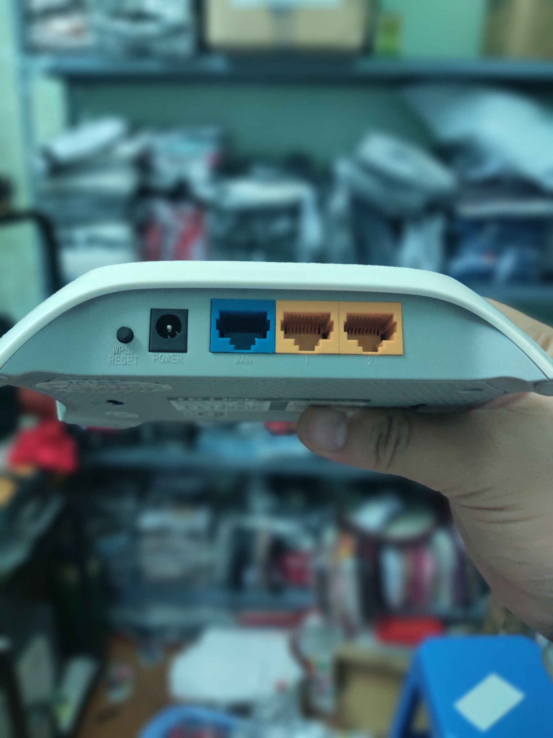 Cục phát wifi (Router + Repeater) TP-Link 720N không ăng ten