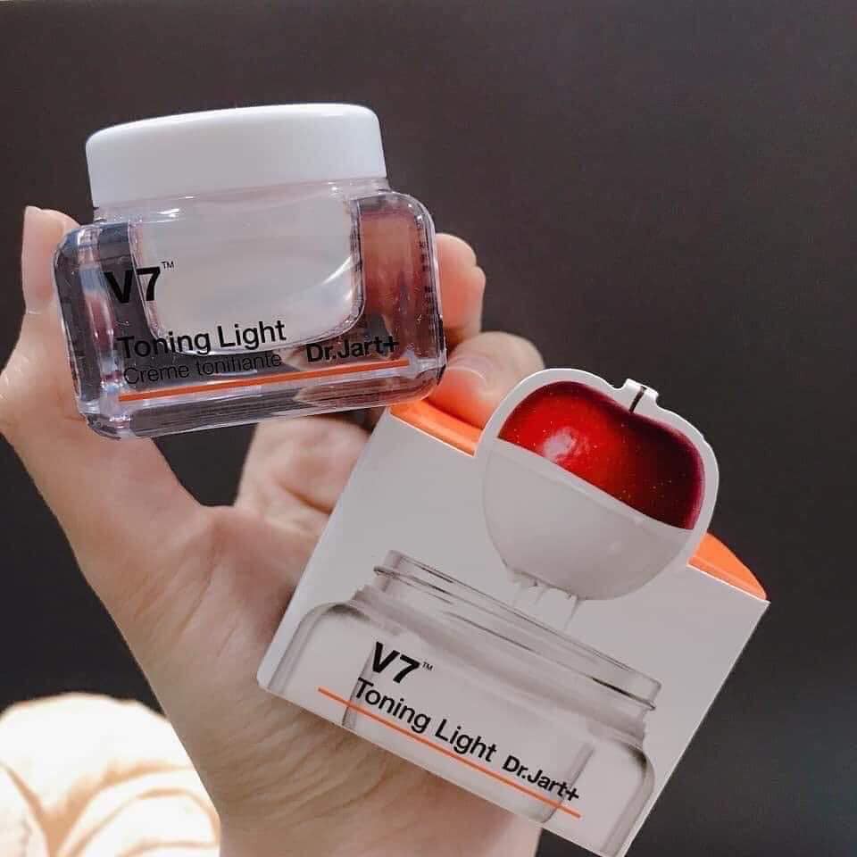 KEM DƯỠNG DA V7 TONING LIGHT DR.JART mini 15ml giúp da trắng đẹp,lên tông.