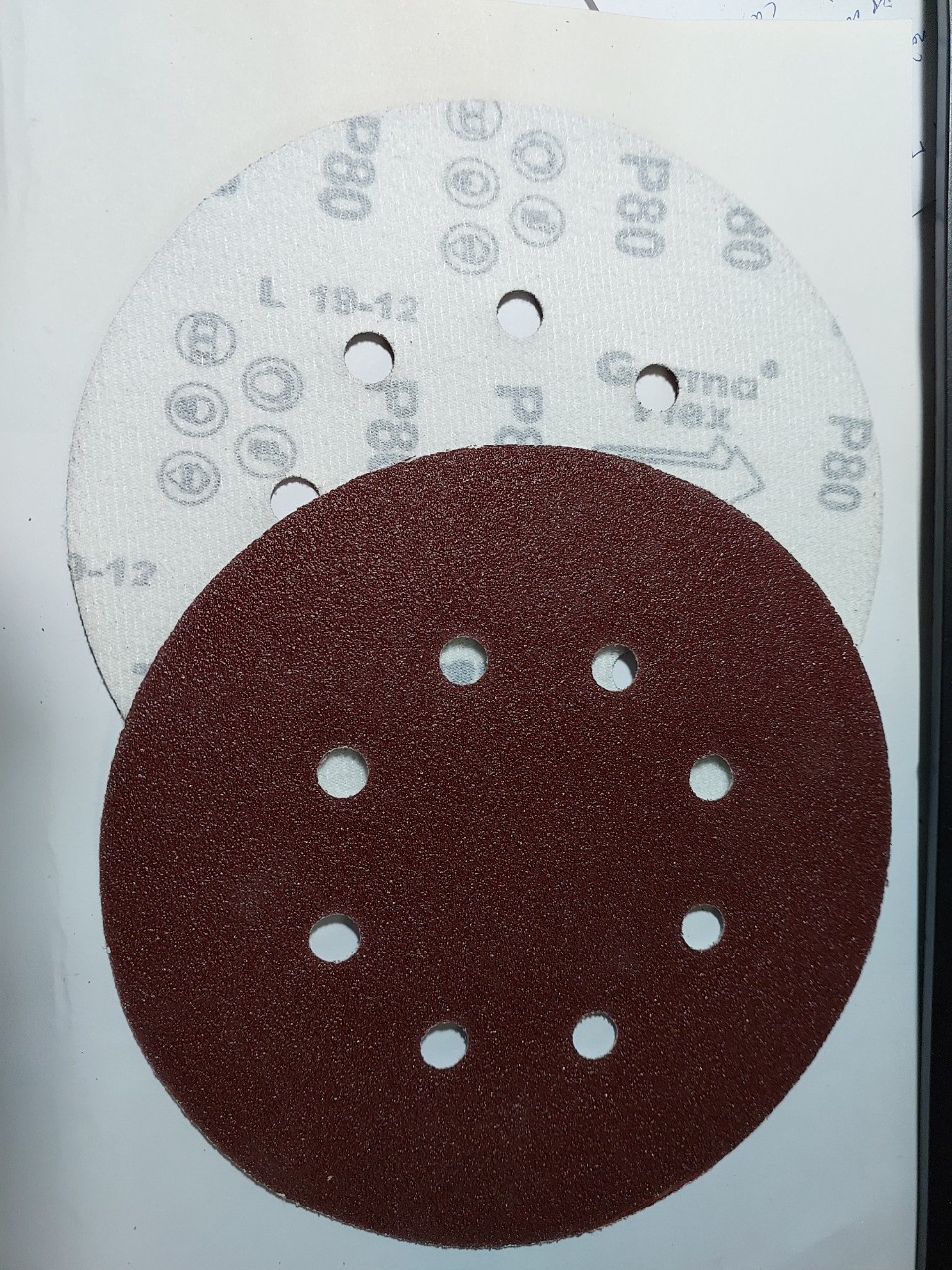 GIẤY NHÁM DÁN TRÒN SANDING PHI 180MM