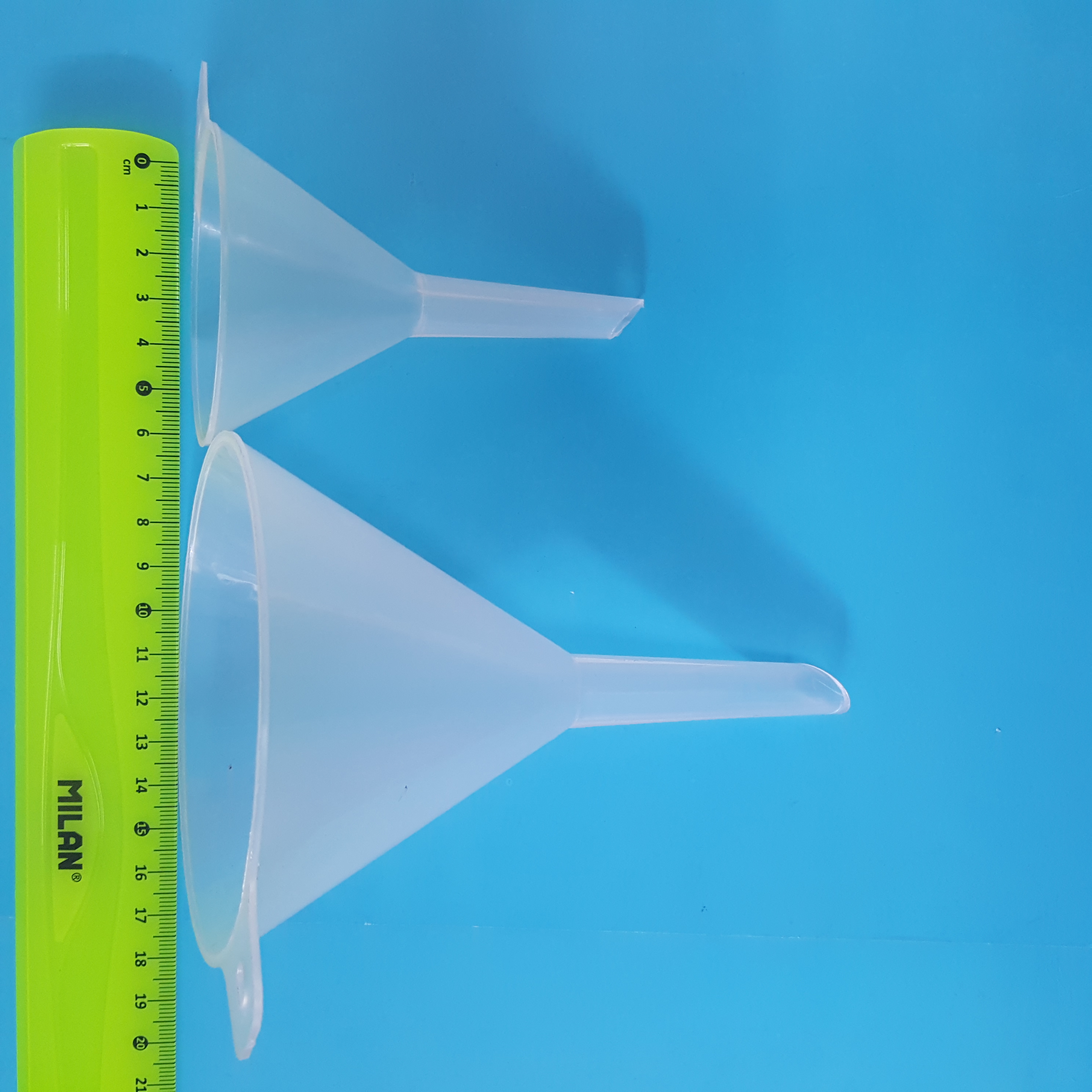 [Hcm]Plastic Experimental Funnel 6cm - 10cm