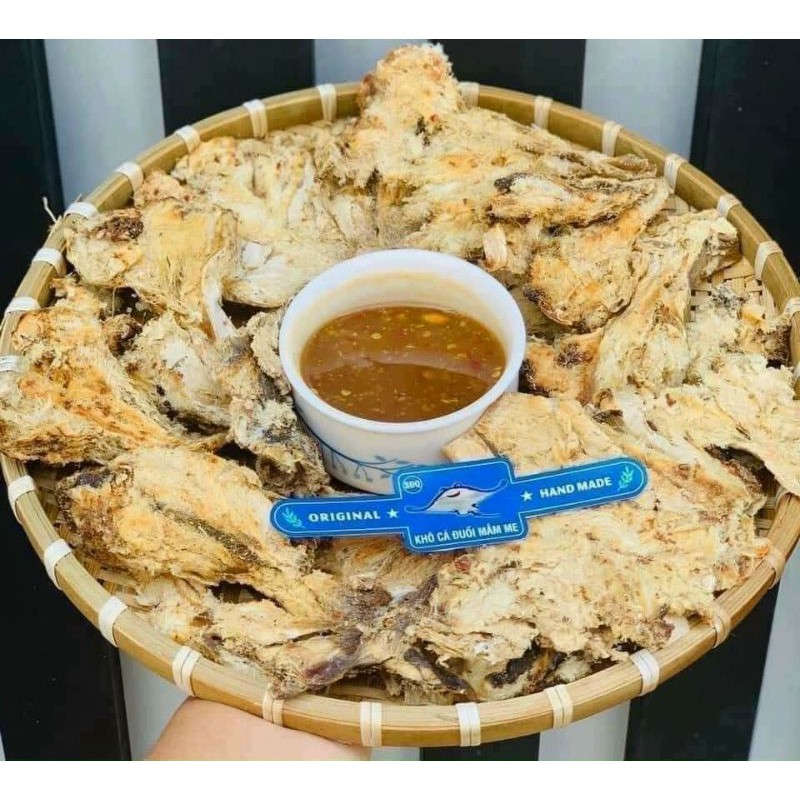 Khô cá đuối hộp 350gr kèm mắm me