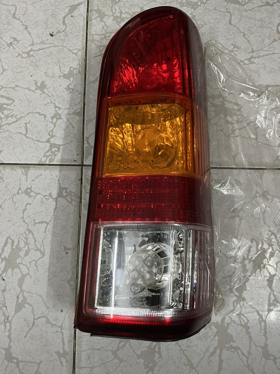 Đèn hậu SYM V5