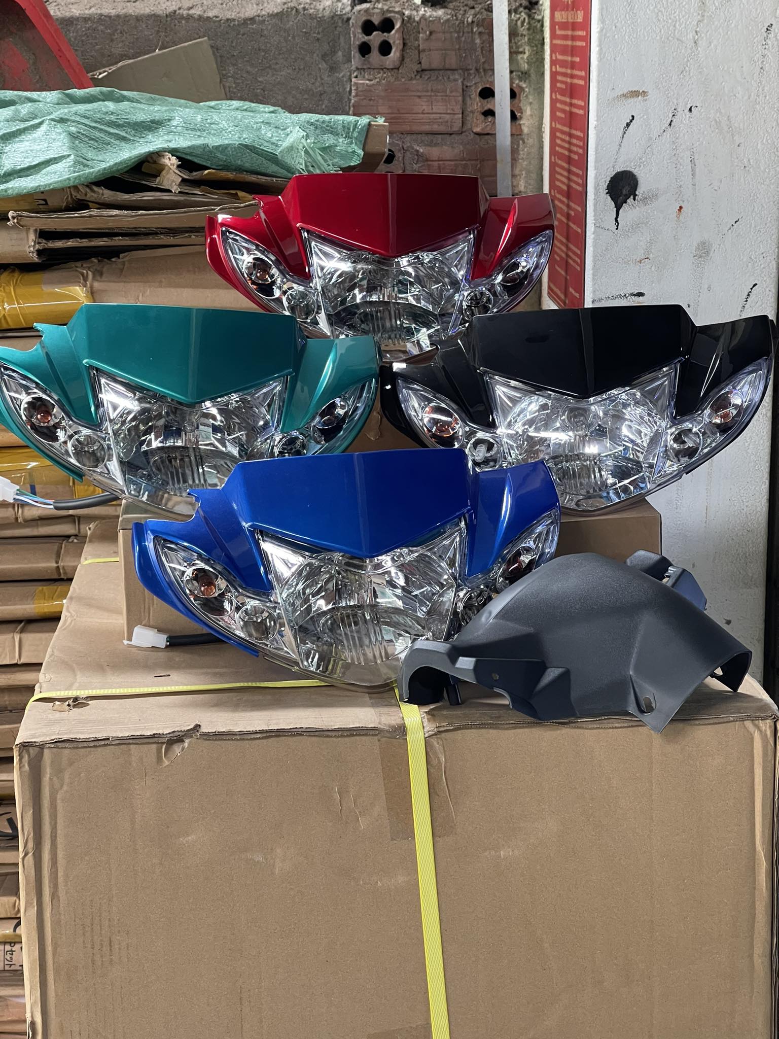 Trọn bộ đầu đèn Sihelo lắp Sirius