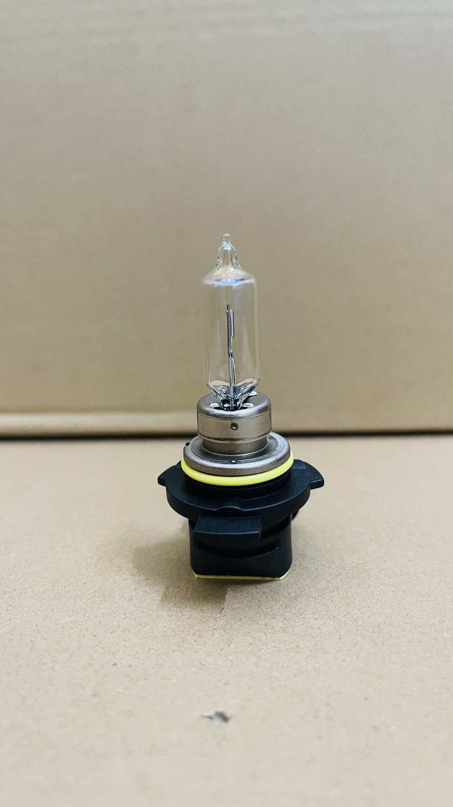 Bóng đèn Halogen Philips HIR2 LL 9012 12V 55W nhập khẩu Đức