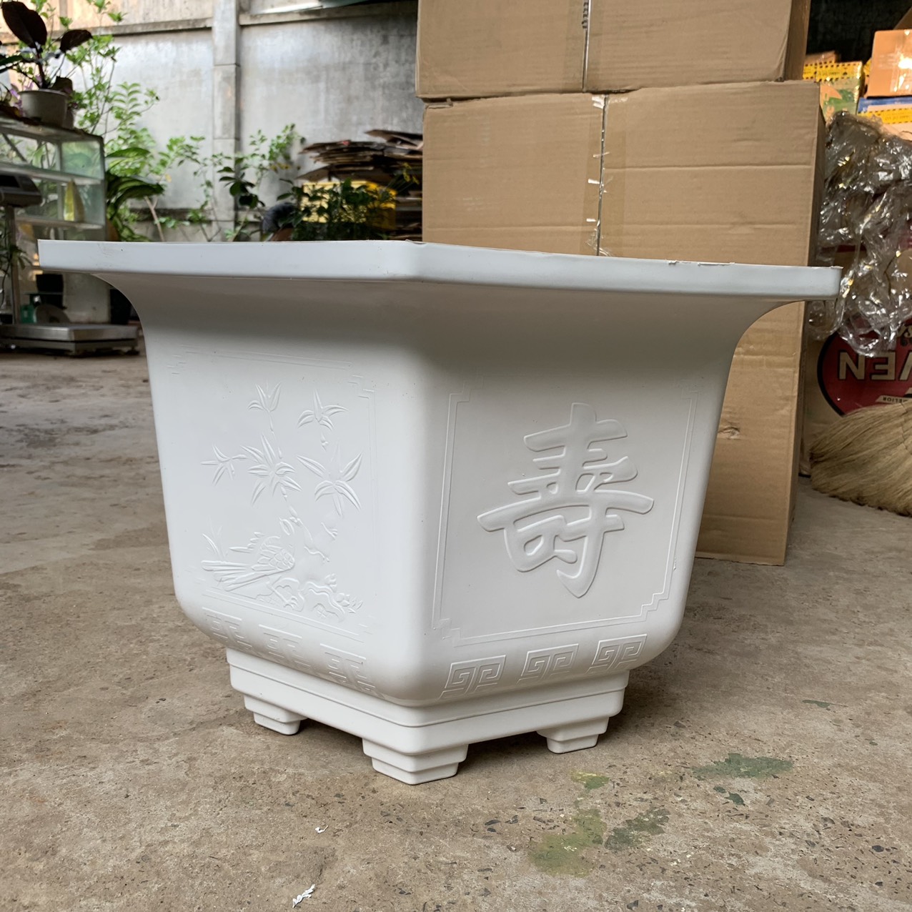 Chậu nhựa trồng cây lục giác LG580 kích thước 57x39x39 (dàixrộngxcao) màu trắng