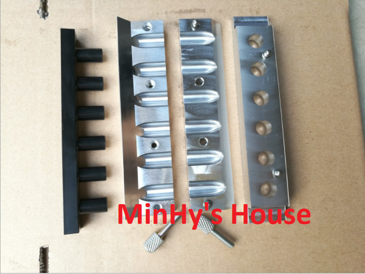 Khuôn son inox 6 lỗ đường kính 12.1 (kèm thanh đẩy)