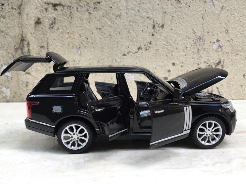 Mô hình xe ô tô Range Rover SUV  1:32