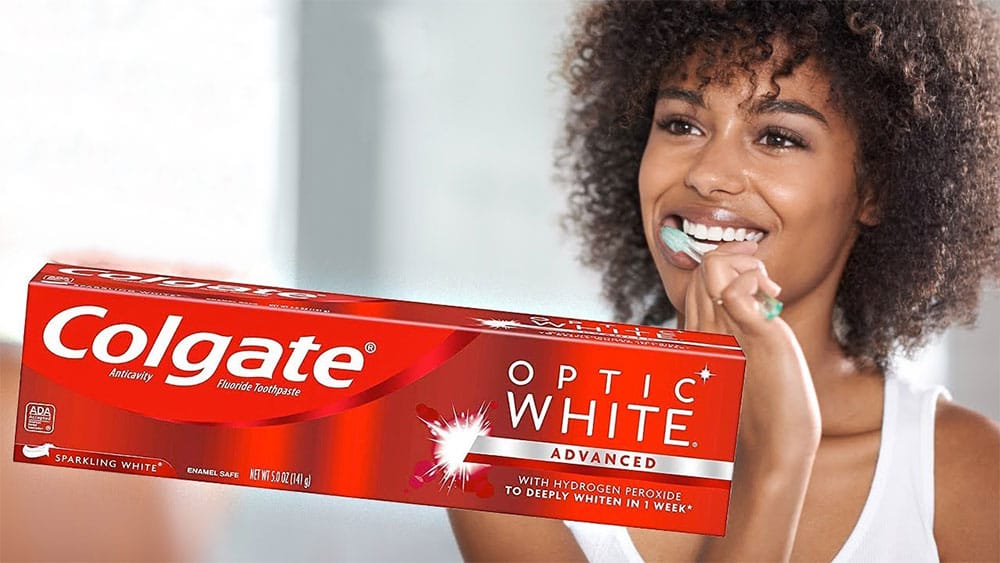 KEM ĐÁNH RĂNG COLGATE OPTIC WHITE 119G set 3 cây