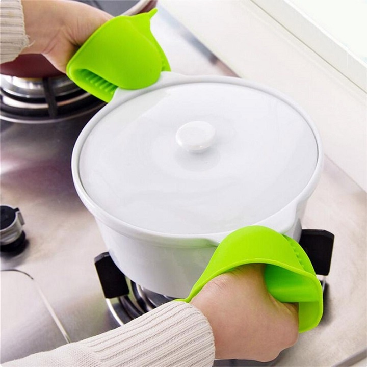 Set 2 miếng lót tay bắc nồi silicon cách nhiệt an toàn siêu bền nhấc nồi dễ dàng