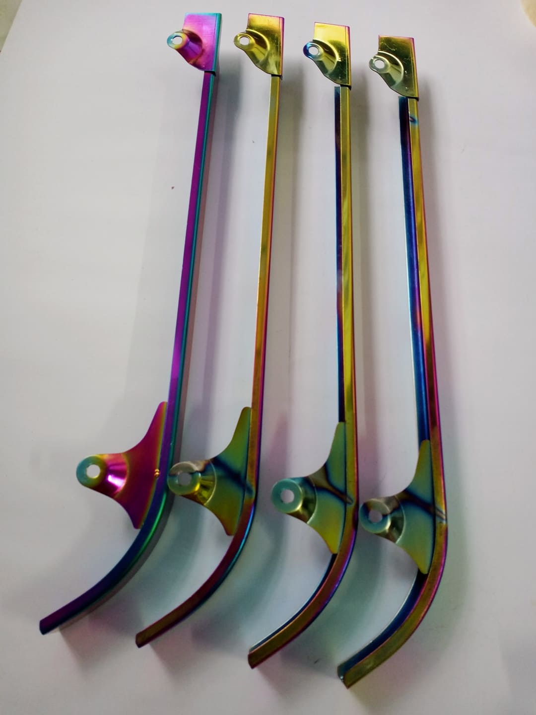 Che sên-cate inox xi titan 7 màu lắp xe sirius.( có thể chế lắp cho wave-dream-hoda blak..)