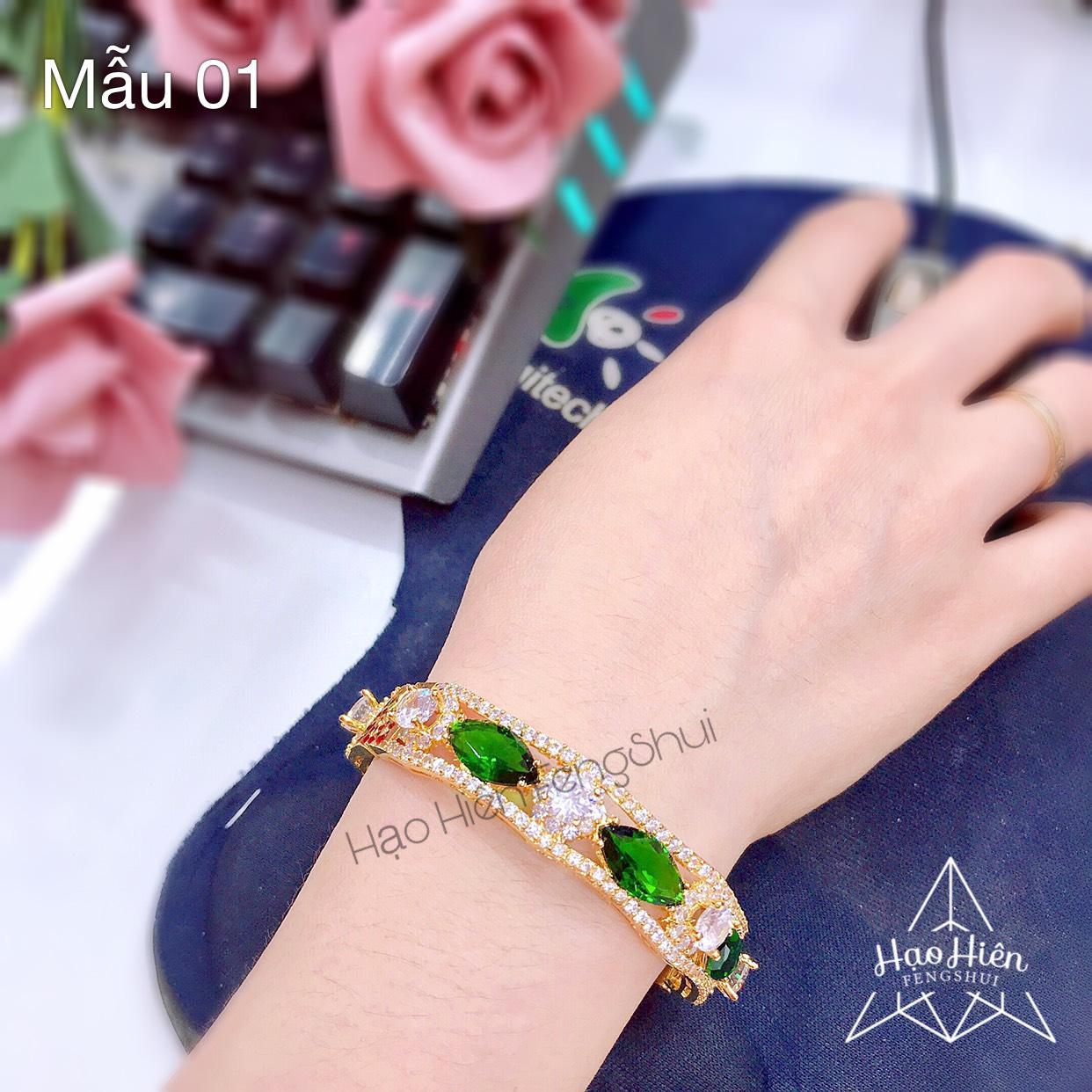 Vòng tay Nữ (03 mẫu) Thời Trang Titan mạ vàng đính Đá Topaz Phong Thủy - Mang đến sự Sang Trọng, Quý Phái đến cho Gia Chủ (chuyên sỉ)