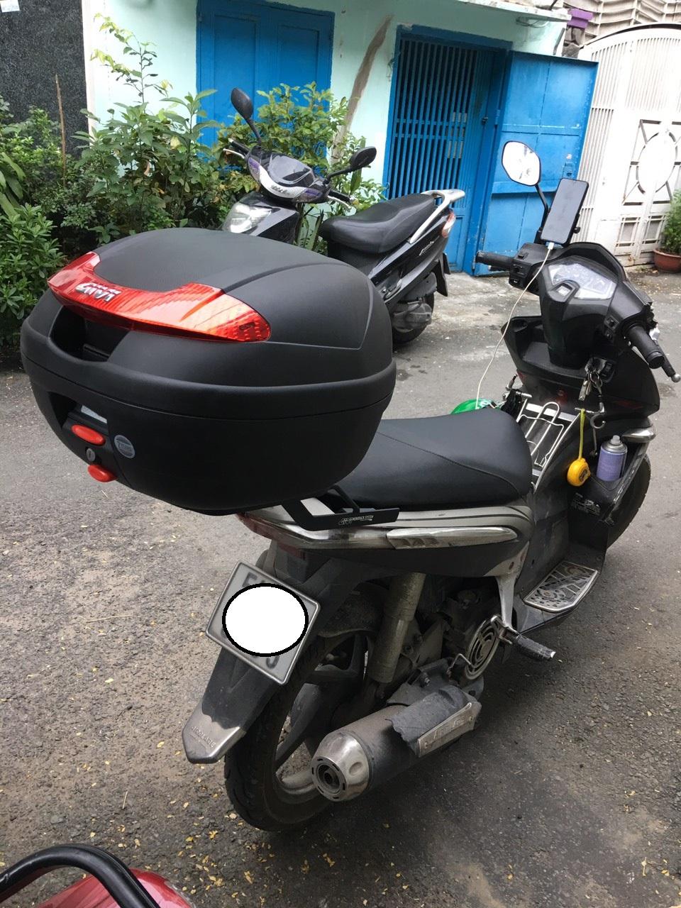 [HCM]Combo thùng xe Air Blade mẫu givi E340N kèm baga chuẩn theo xe