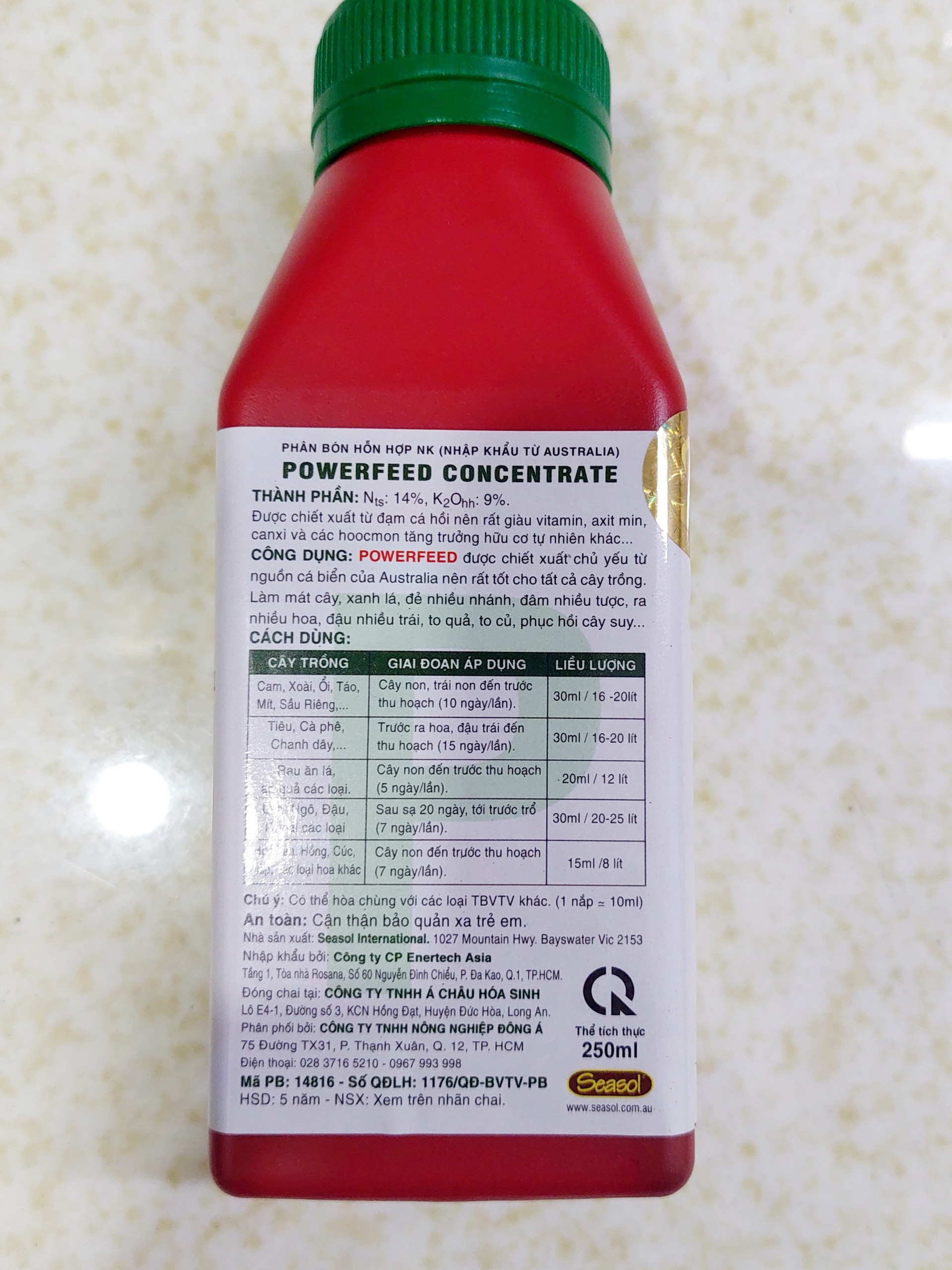 [HCM]Phân cá Úc PowerFeed chai 250ml. Nguyên liệu nhập từ Úc