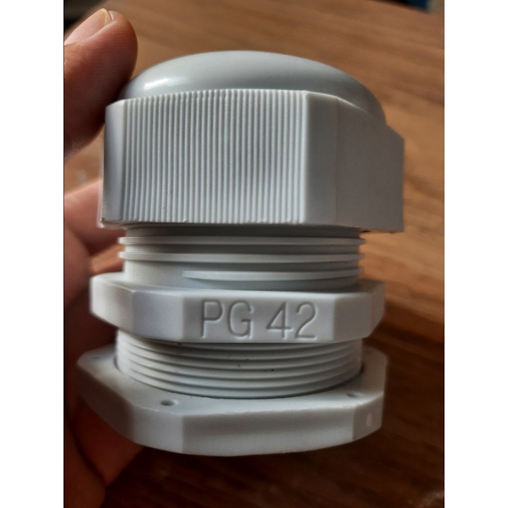 Pg36 / pg42 ốc siết cáp cho tủ điện