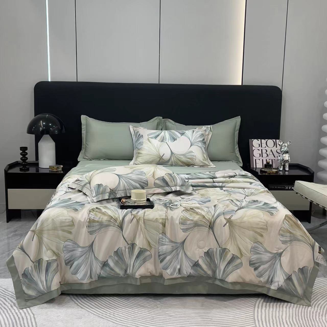 Thai Silk Summer-Autumn Blankets Are Good Quality, with Rich Patterns.